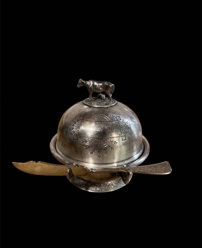 Antique Rogers & Bro. Silverplate Cow Butter Dish with Knife