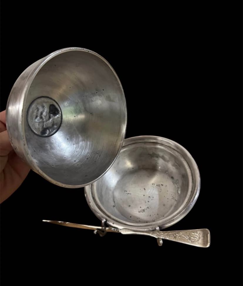 Antique Rogers & Bro. Silverplate Cow Butter Dish with Knife, photo 2 of 4