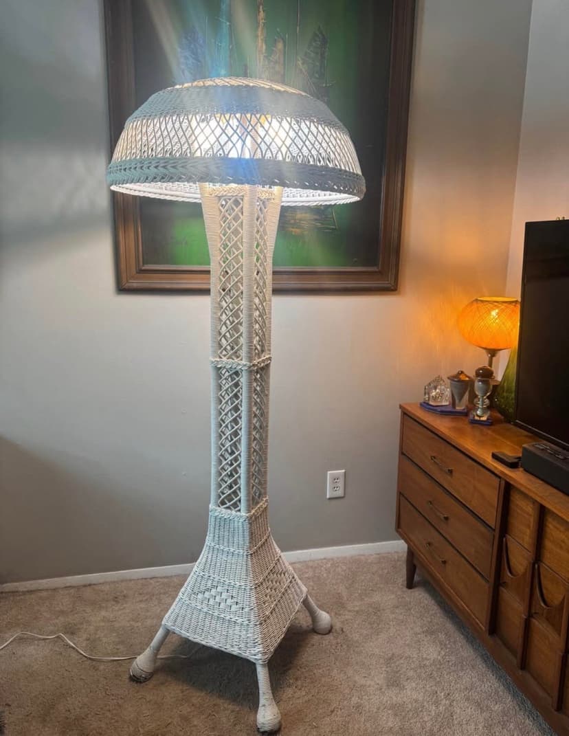 Rare Antique Victorian Eiffel Tower Wicker Lamp 6’ Tall, White, photo 2 of 2