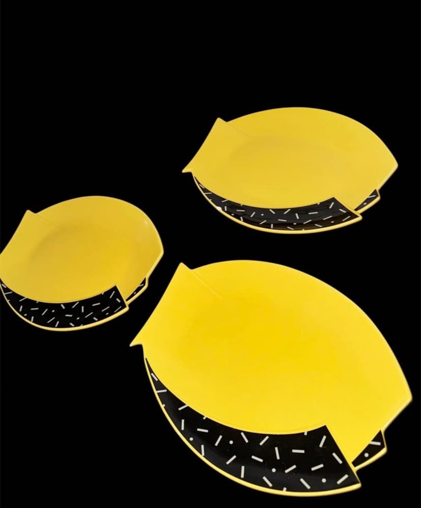 1980s Kato Kogei for Fujimori Collection Yellow Plate with Black Confetti Base